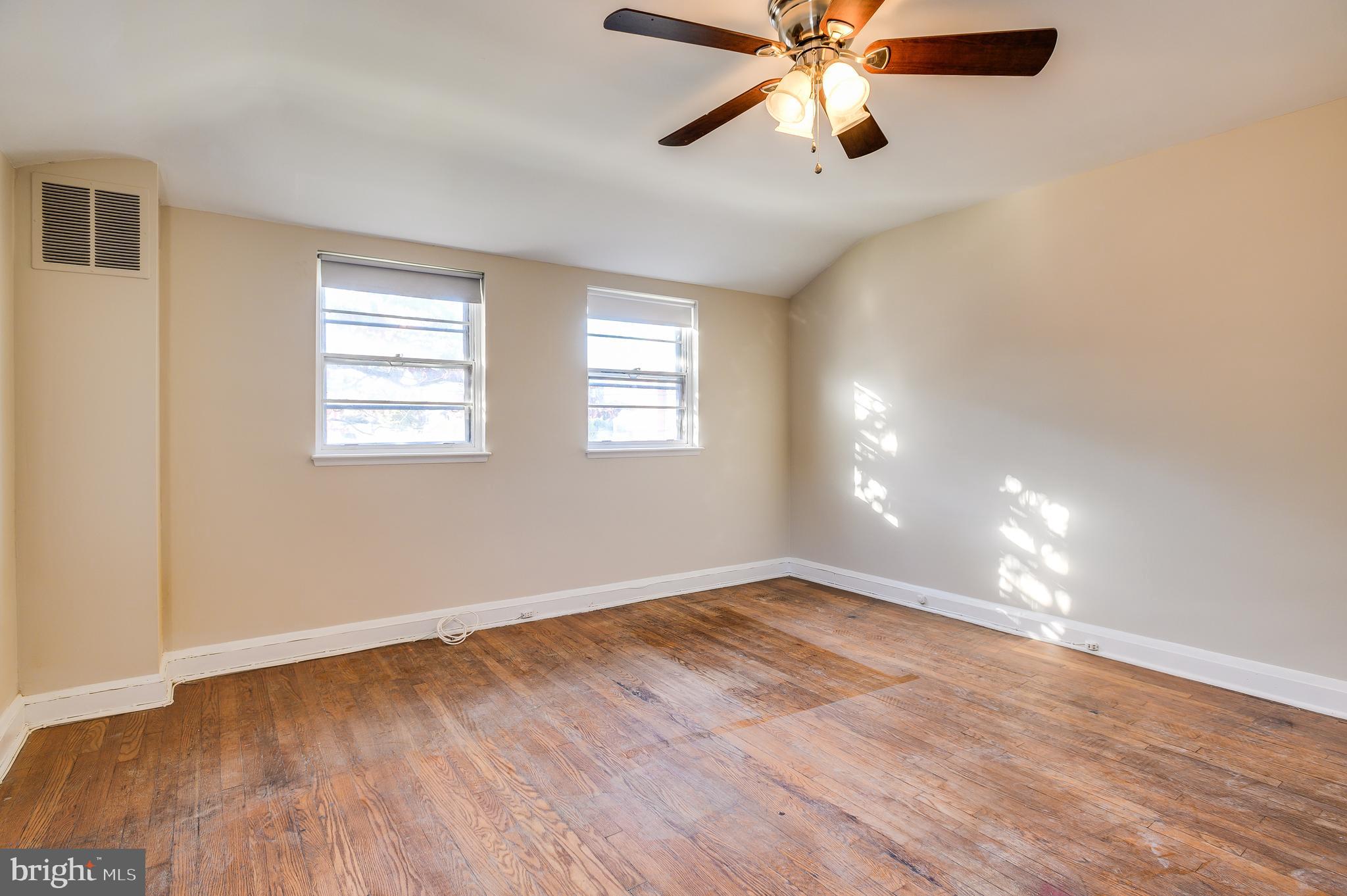 8605 Pleasant Plains Road Towson, MD 21286 - Photo 22 of 30 Master Bedroom