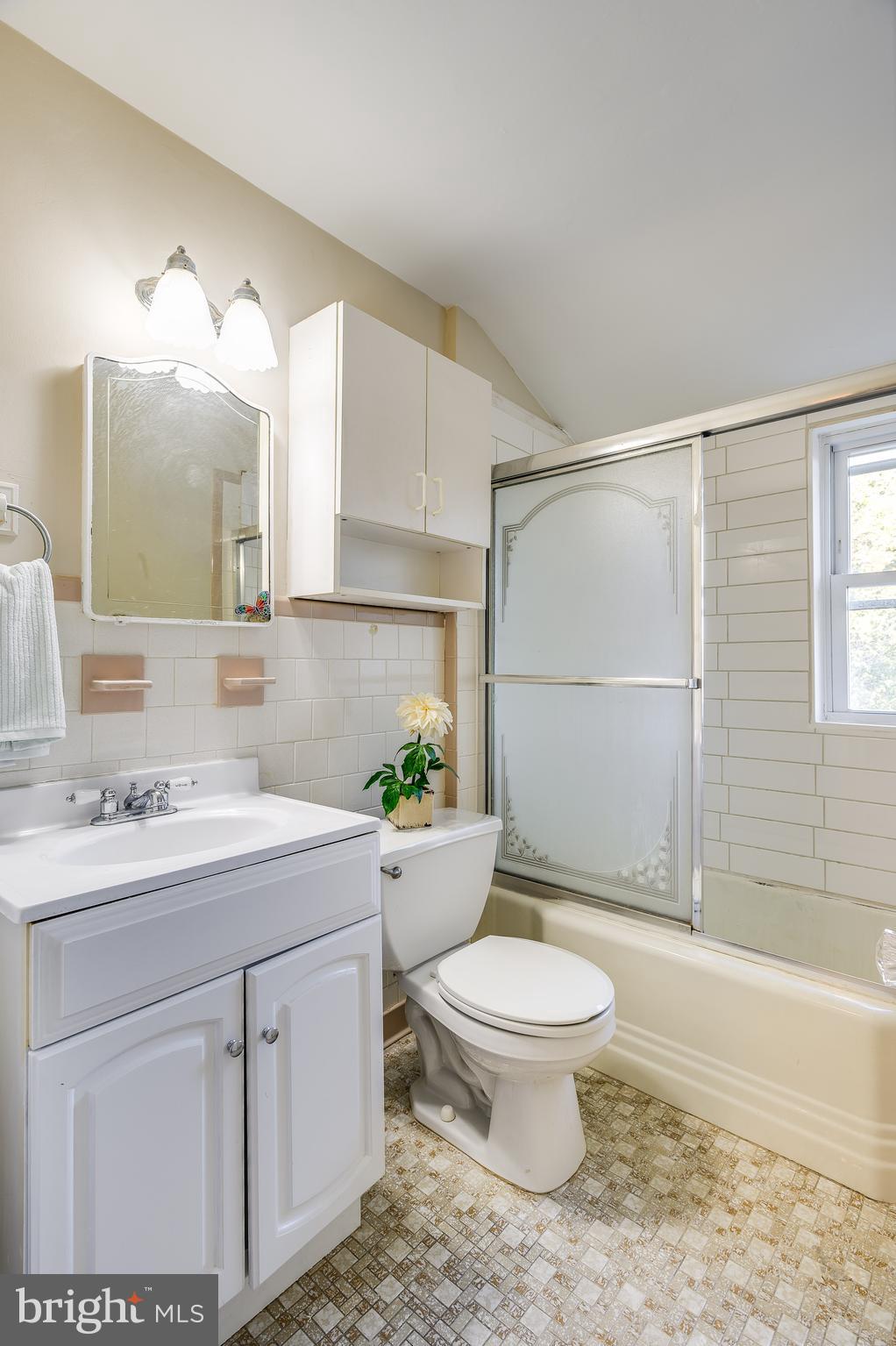 8605 Pleasant Plains Road Towson, MD 21286 - Photo 25 of 30 Full Bath