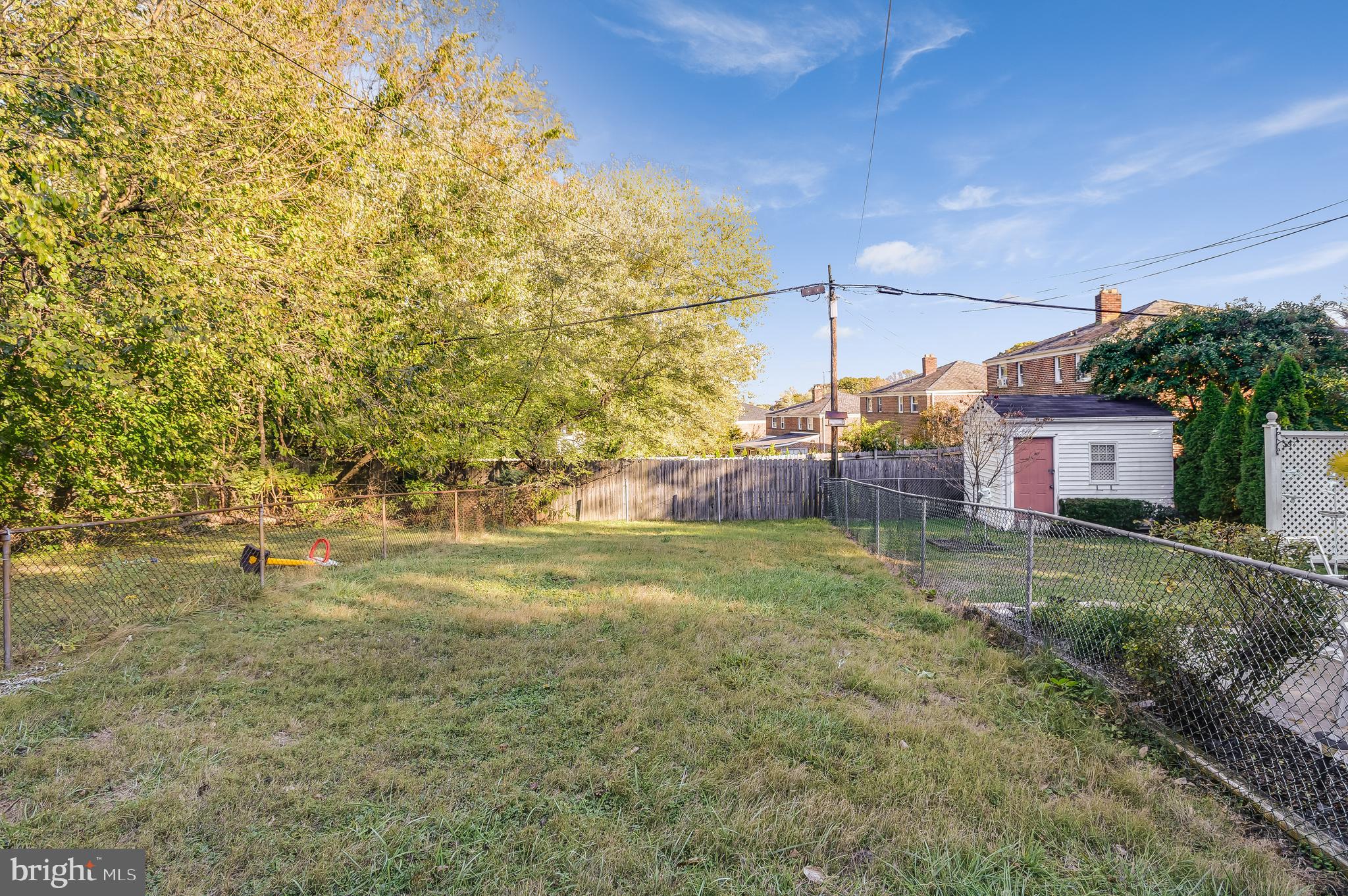 8605 Pleasant Plains Road Towson, MD 21286 - Photo 4 of 30 Huge rear yard!