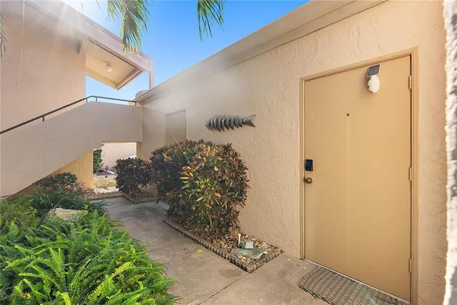 $655,000 | 4780 Brittany Drive South, Unit 11, St. Petersburg, FL 33715