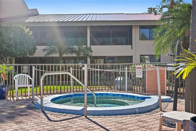 $655,000 | 4780 Brittany Drive South, Unit 11, St. Petersburg, FL 33715