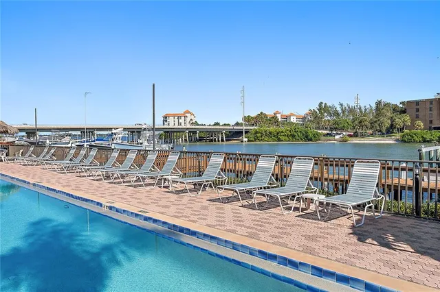 $655,000 | 4780 Brittany Drive South, Unit 11, St. Petersburg, FL 33715