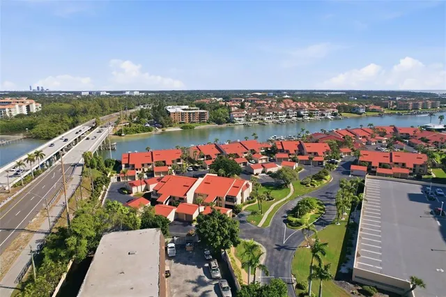 $655,000 | 4780 Brittany Drive South, Unit 11, St. Petersburg, FL 33715