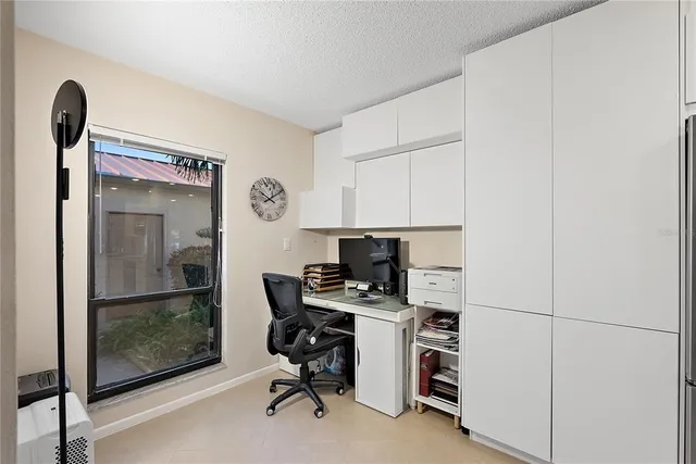 $655,000 | 4780 Brittany Drive South, Unit 11, St. Petersburg, FL 33715