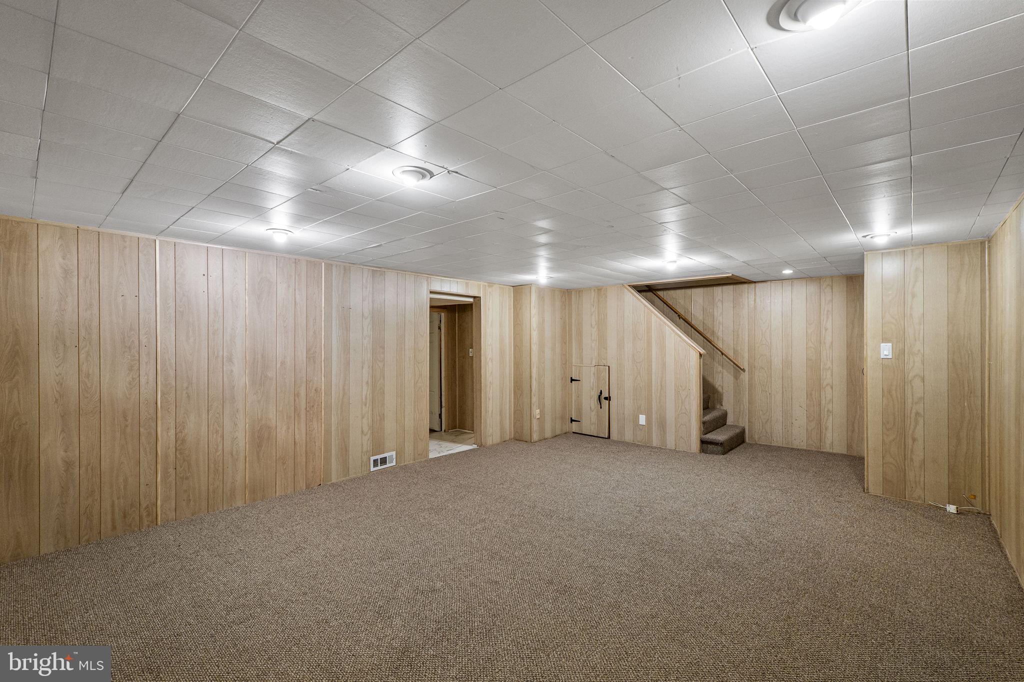 1541 Doxbury Road Baltimore, MD 21286 - Photo 34 of 38 Family Room