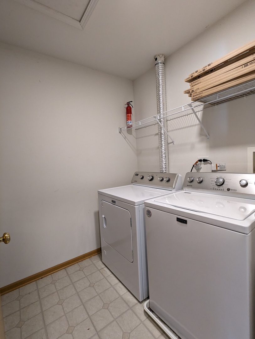 2257 Georgetown Circle Aurora, IL 60503 - Photo 15 of 19 a room with storage and utility