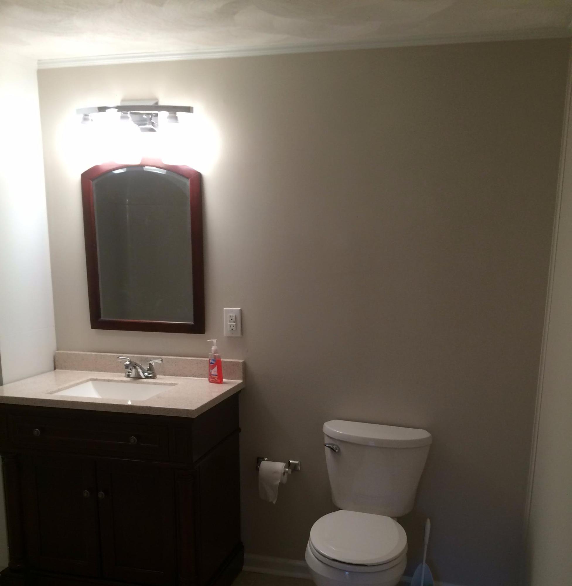 4259 Bonsack Road Northeast Roanoke, VA 24012 - Photo 16 of 22 main bathroom