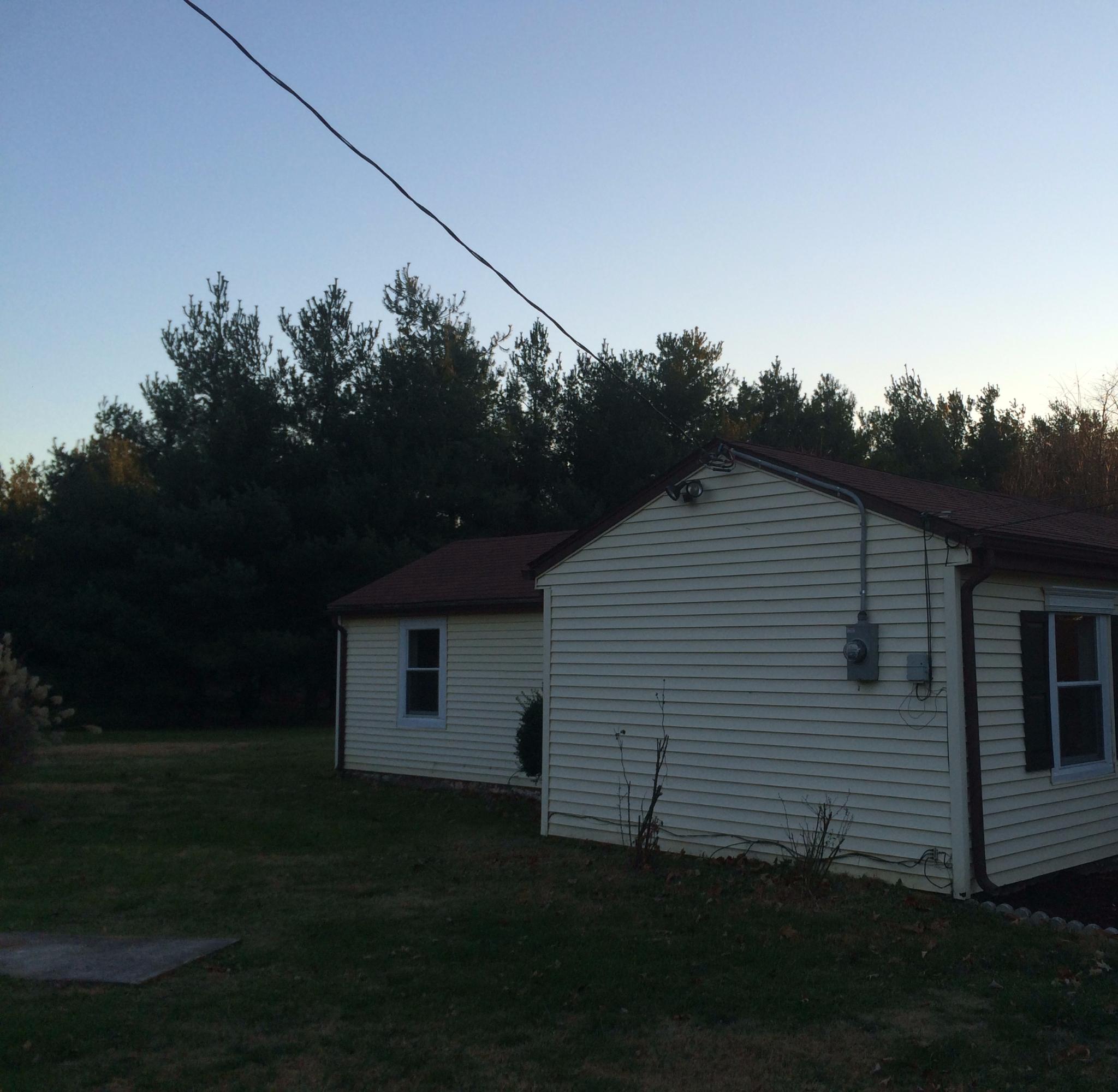 4259 Bonsack Road Northeast Roanoke, VA 24012 - Photo 3 of 22 side view of house
