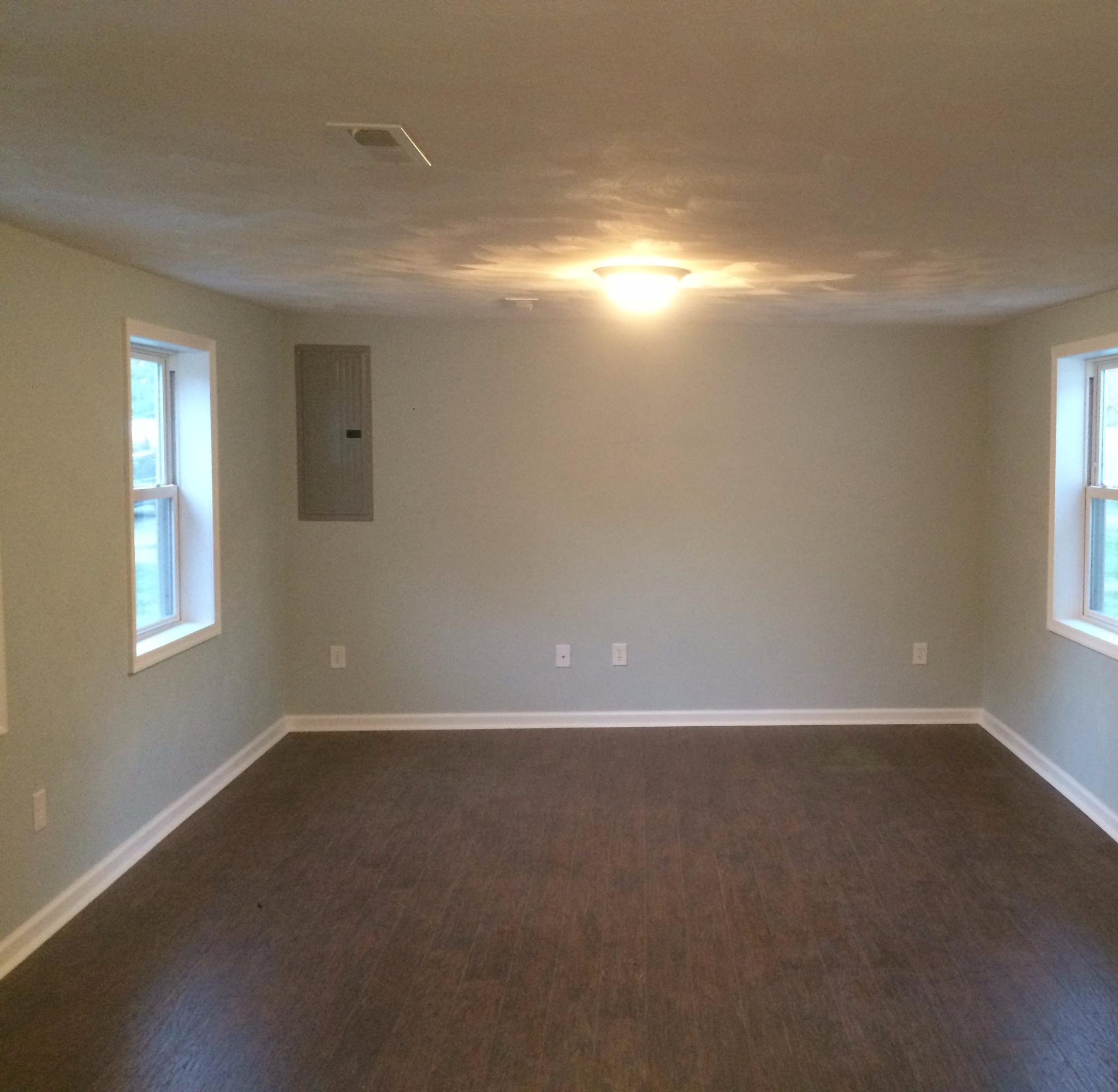 4259 Bonsack Road Northeast Roanoke, VA 24012 - Photo 8 of 22 living room