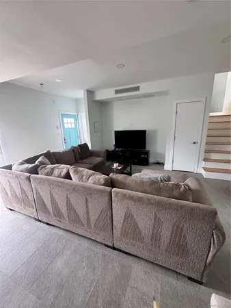 $6,000 | 16 Florida Street, Long Beach, NY 11561