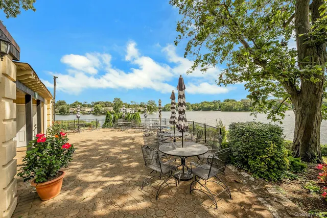 $319,000 | 1279 California Road, Unit 2L, Eastchester, NY 10709