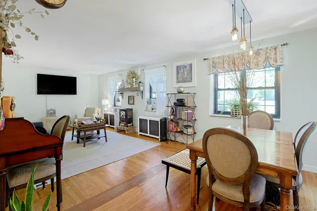 $319,000 | 1279 California Road, Unit 2L, Eastchester, NY 10709