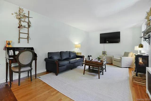 $319,000 | 1279 California Road, Unit 2L, Eastchester, NY 10709