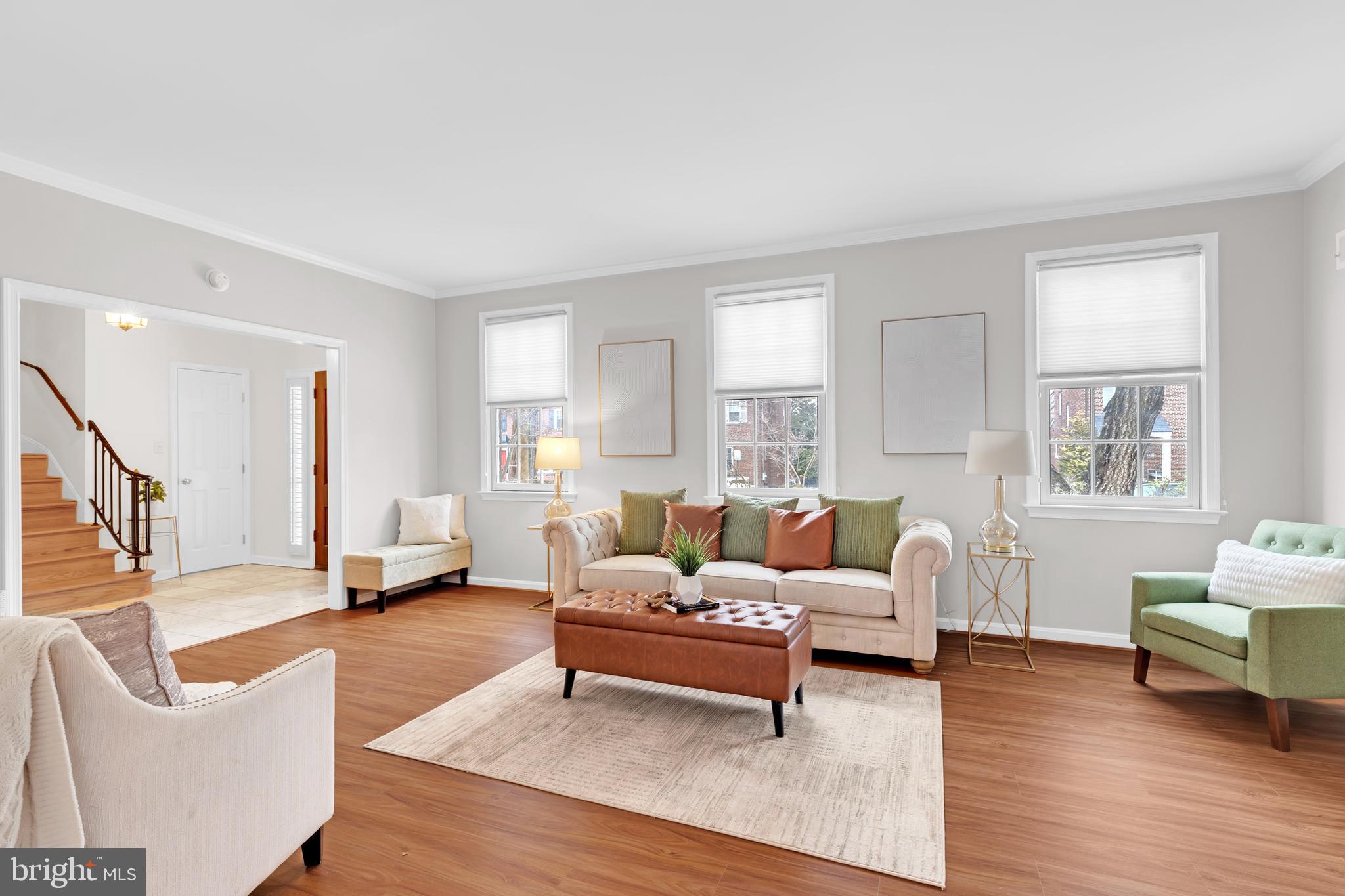 4436 Albemarle Street Northwest Washington, DC 20016 - Photo 4 of 38 Living room. main level