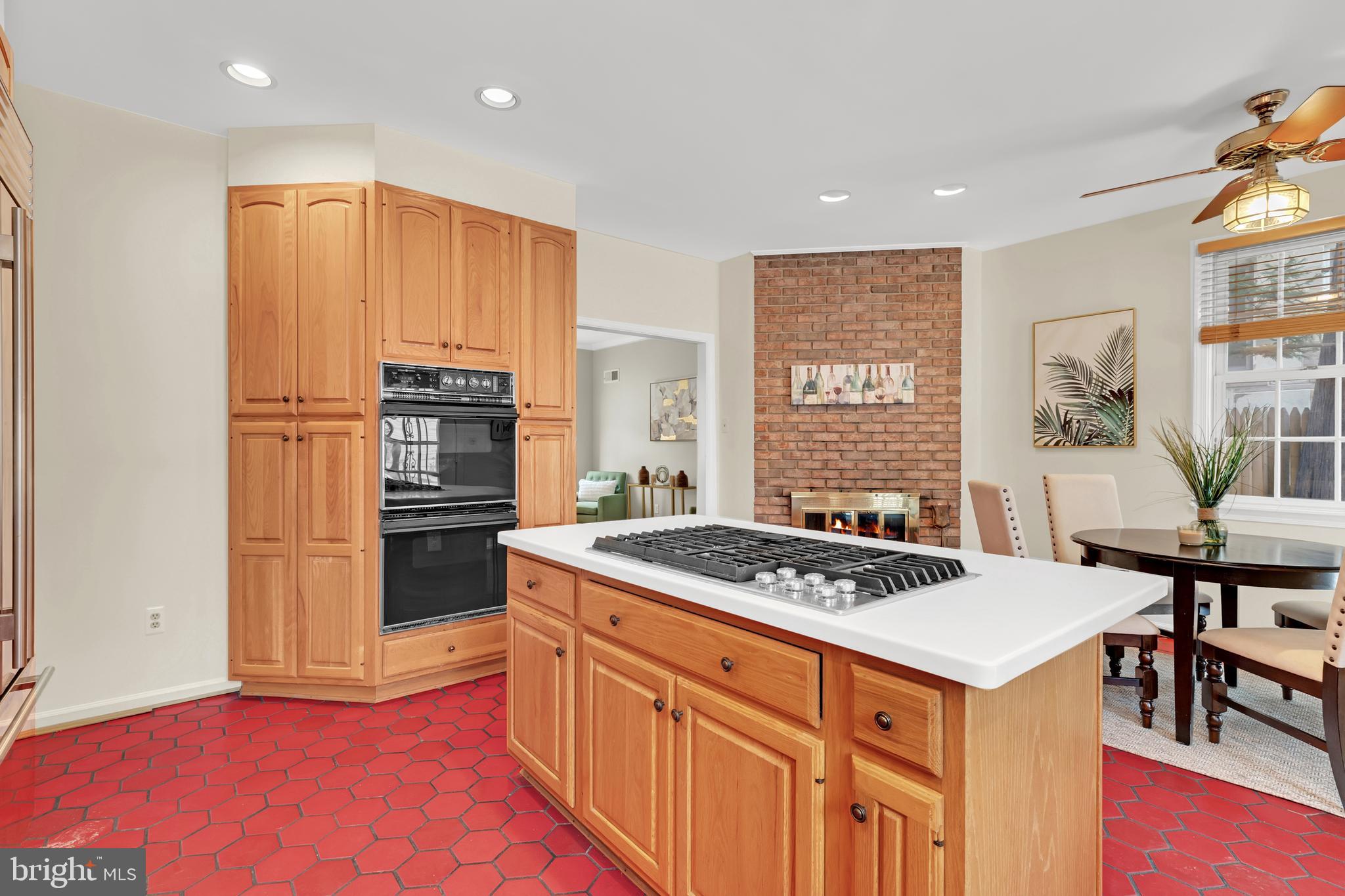 4436 Albemarle Street Northwest Washington, DC 20016 - Photo 9 of 38