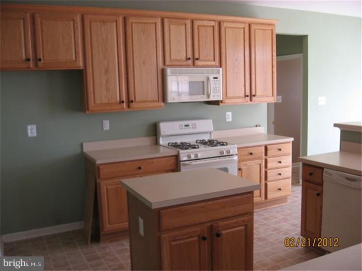 227 Barnhill Road Perkasie, PA 18944 - Photo 5 of 14 Kitchen