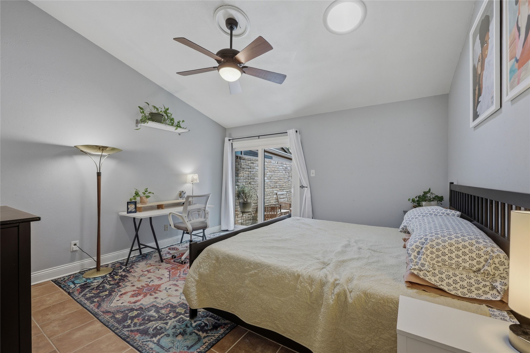 7516 Hemingway Street Austin, TX 78752 - Photo 20 of 34