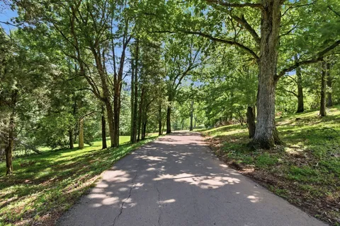 $3,600,000 | 6010 Murray Lane, Brentwood, TN 37027