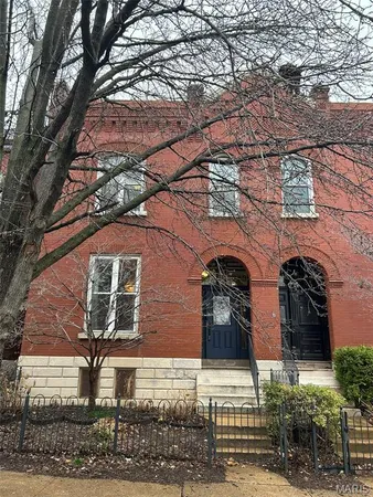 $2,600 | 2643 Wyoming Street, St. Louis, MO 63118