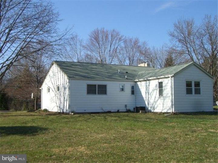 2701 Trewigtown Road Colmar, PA 18915 - Photo 2 of 6 Gallery Image 2