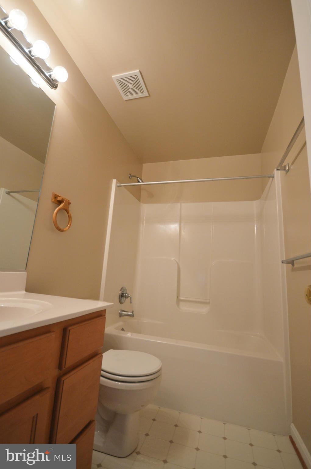 144 Revell Road Fredericksburg, VA 22405 - Photo 18 of 30 Bath