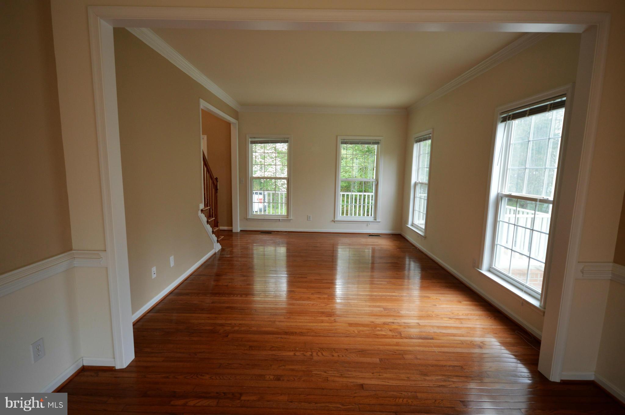 144 Revell Road Fredericksburg, VA 22405 - Photo 5 of 30 Living Room
