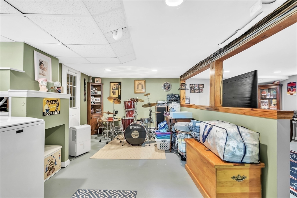 4 Roch Circle Brockton, MA 02301 - Photo 29 of 32