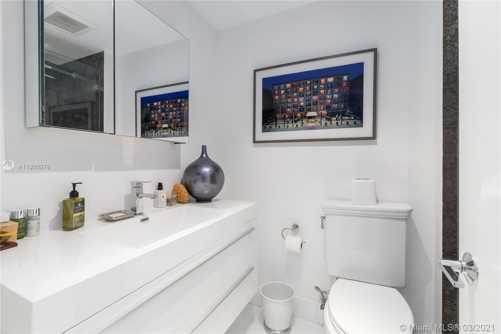 Mid Beach Miami Beach, FL 33139 - Photo 10 of 25