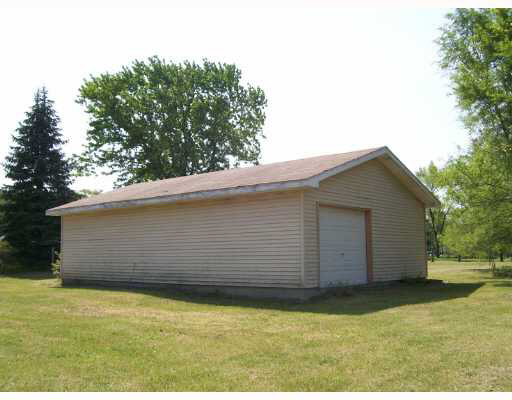 56020 Quince Road South Bend, IN 46619 - Photo 3 of 8 Gallery Image 3