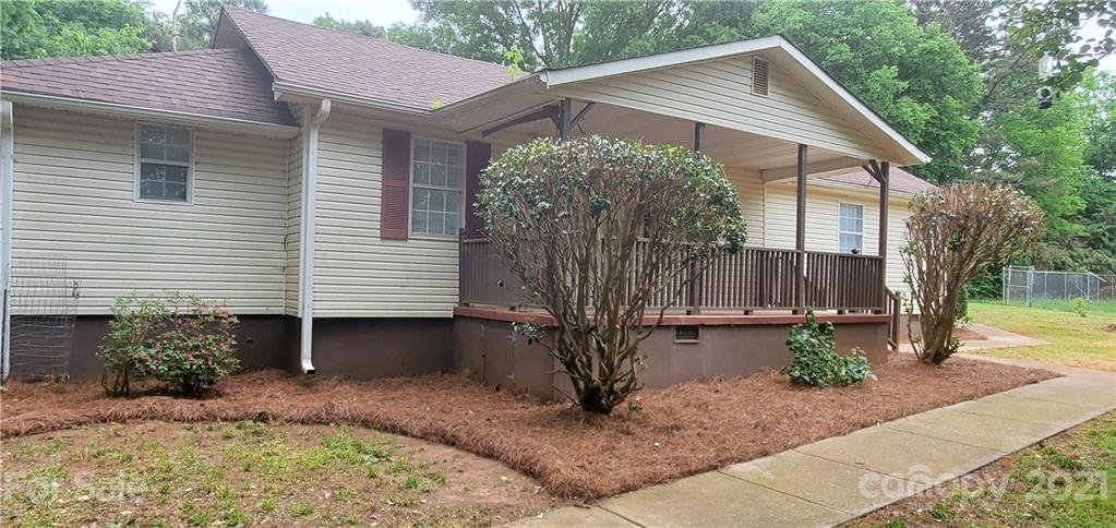 852 Matthews School Road Matthews, NC 28105 - Photo 1 of 23 Gallery Image 1