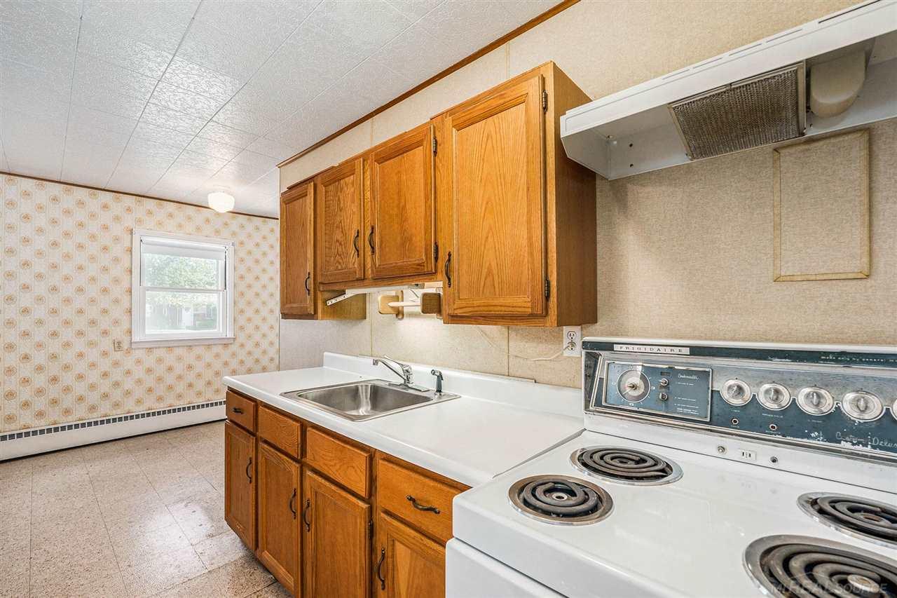 11121 Engleman Road Warren, MI 48089 - Photo 12 of 30