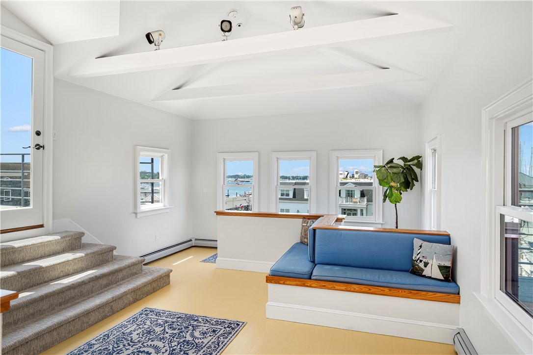 433 Thames Street, Unit E Newport, RI 02840 - Photo 3 of 49
