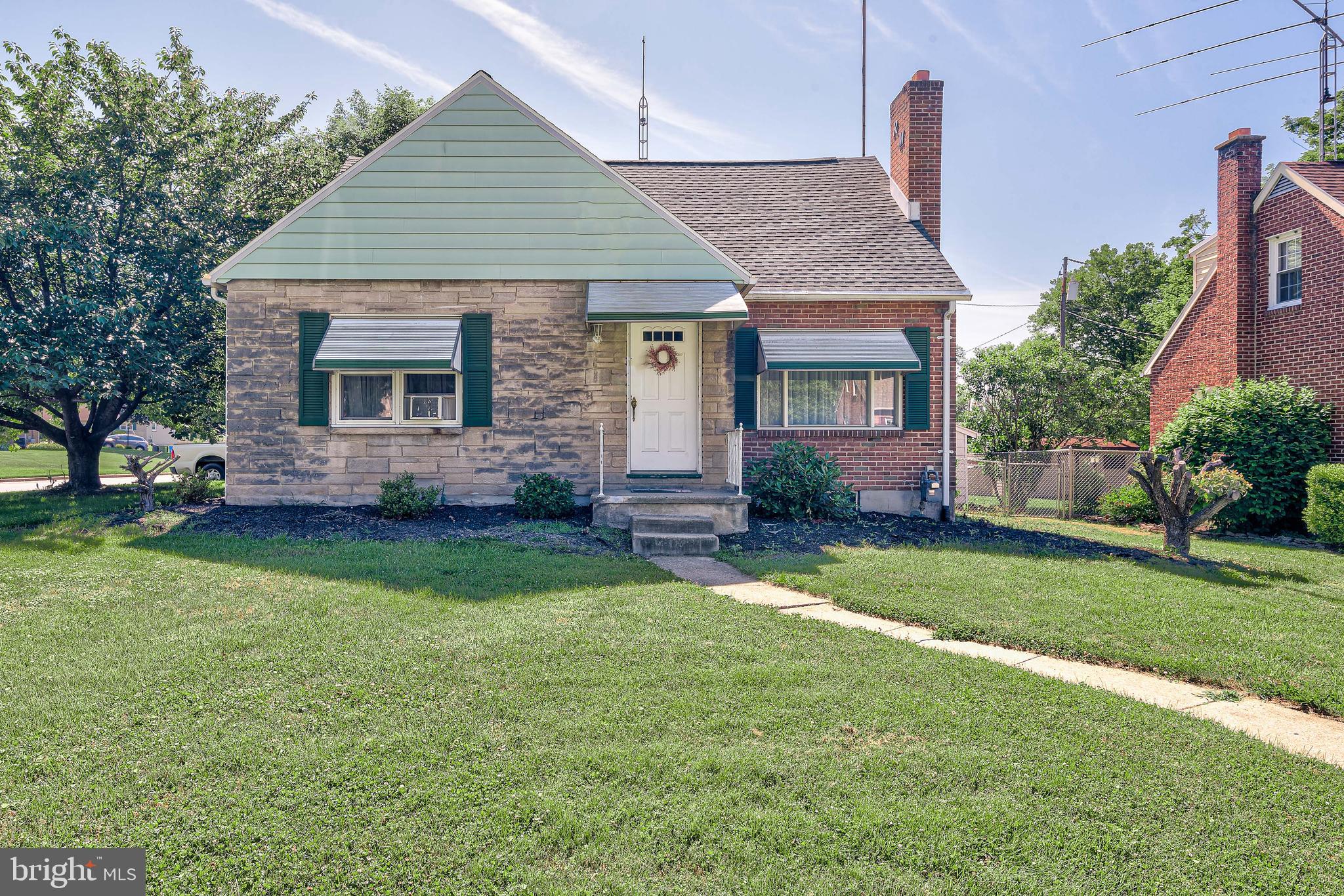 336 Pinehurst Road York, PA 17402 - Photo 1 of 32 Gallery Image 1