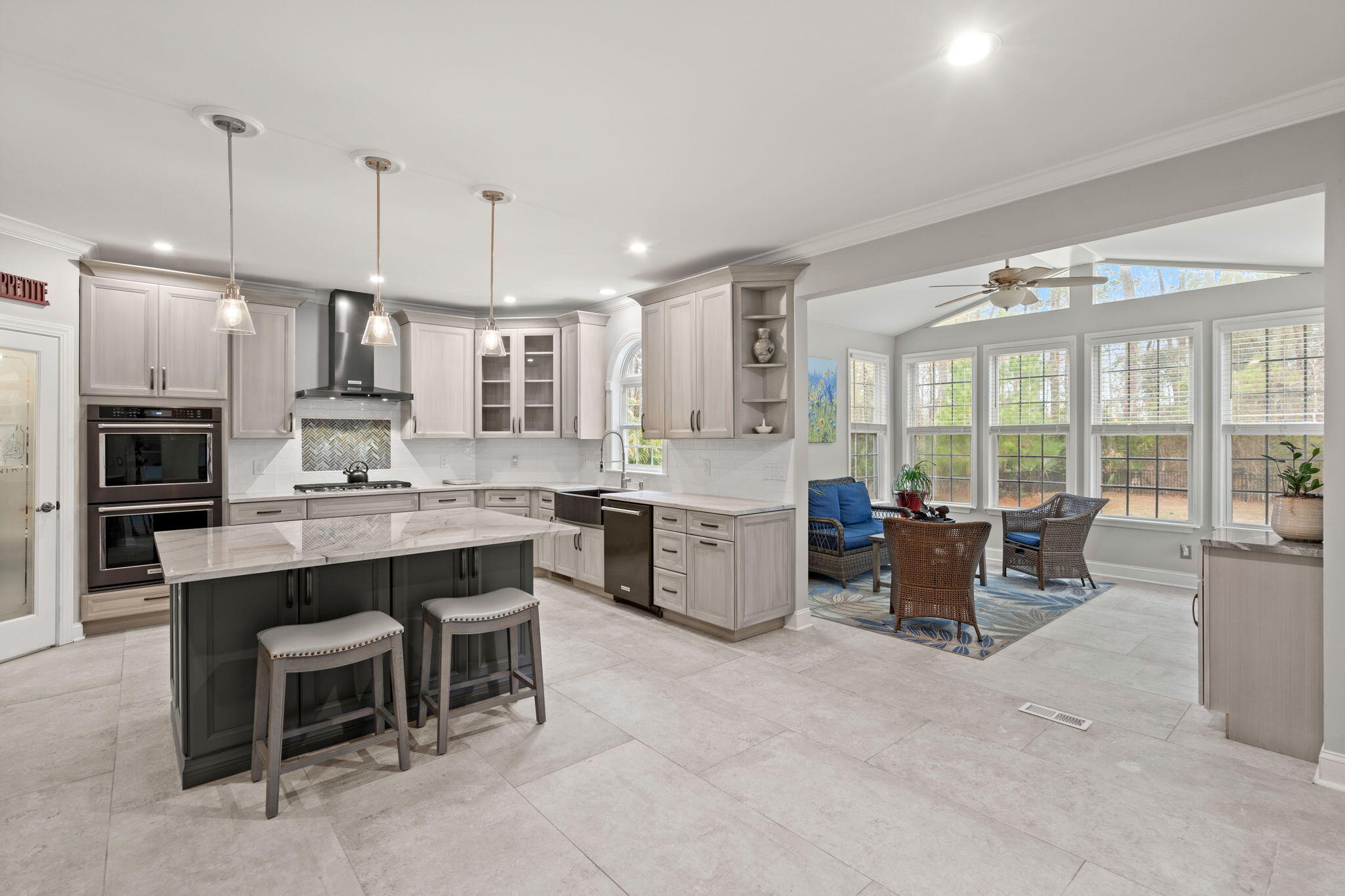 2461 Darts Cove Way Mount Pleasant, SC 29466 - Photo 21 of 69 Kitchen