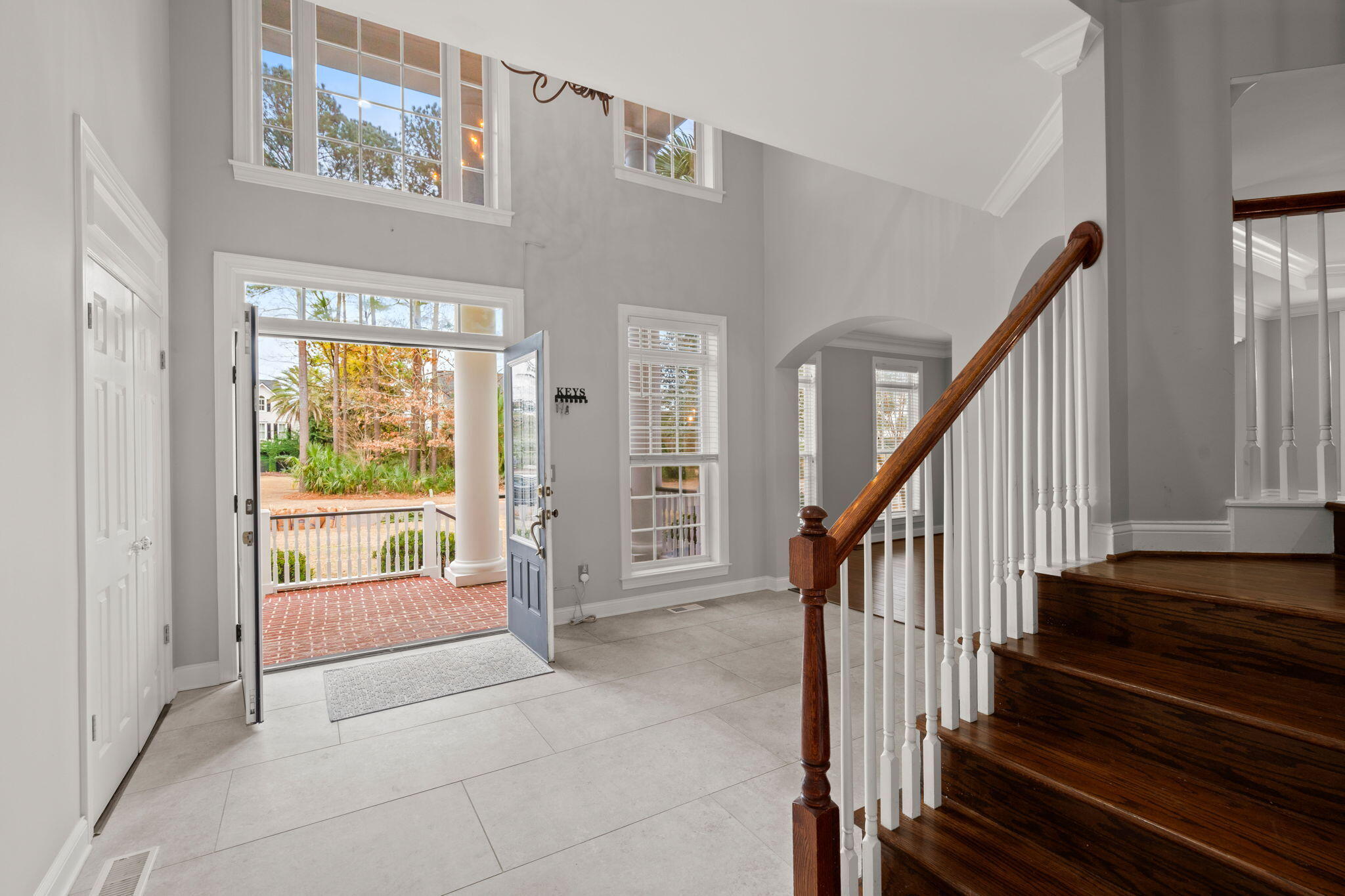 2461 Darts Cove Way Mount Pleasant, SC 29466 - Photo 7 of 69 Foyer