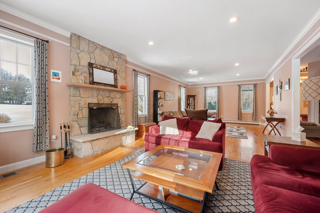 60 Summer Path Way Pembroke, MA 02359 - Photo 12 of 42