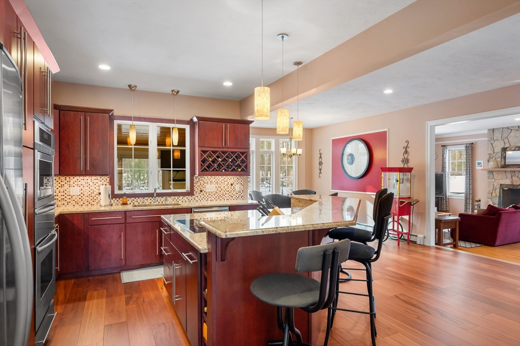 60 Summer Path Way Pembroke, MA 02359 - Photo 13 of 42