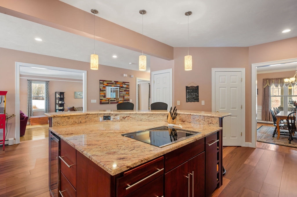 60 Summer Path Way Pembroke, MA 02359 - Photo 16 of 42