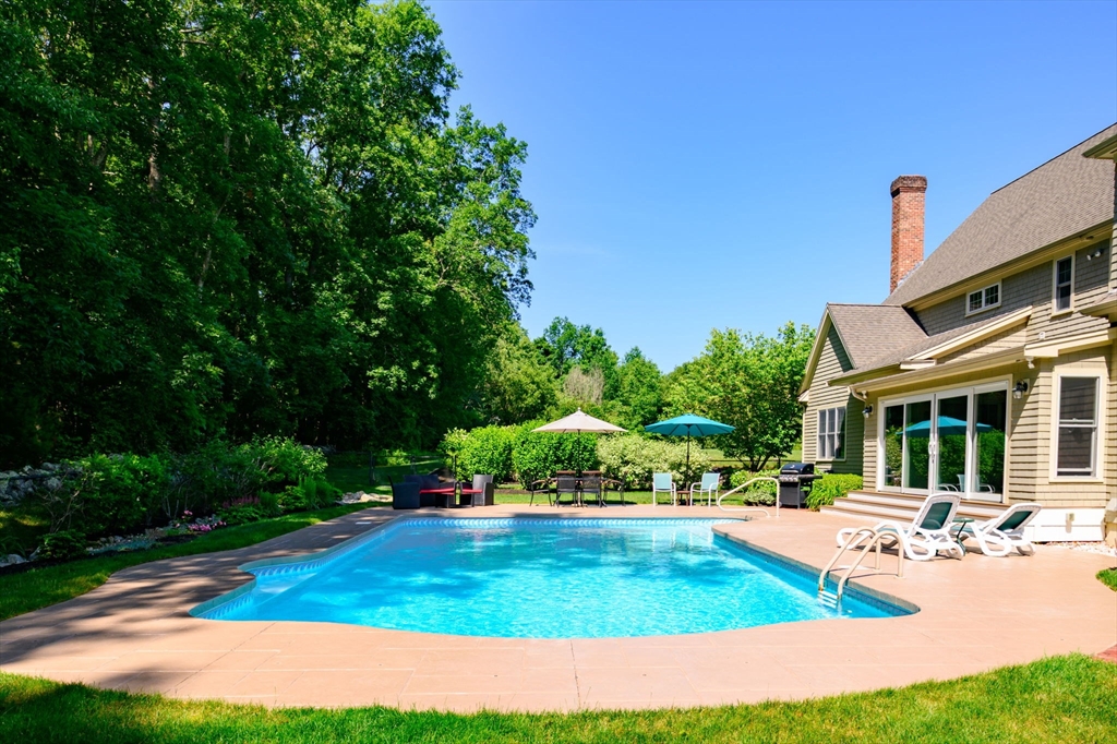 60 Summer Path Way Pembroke, MA 02359 - Photo 38 of 42