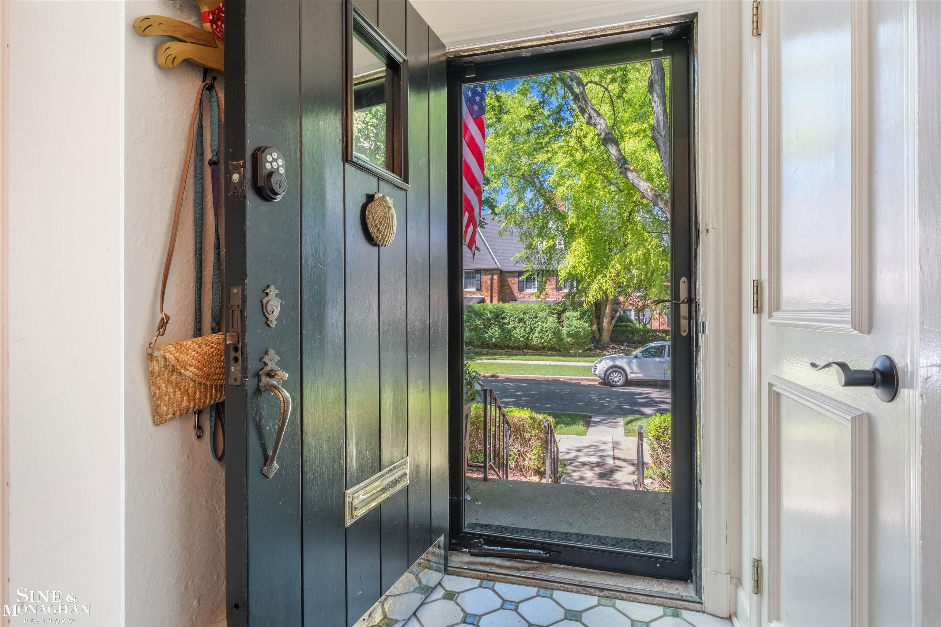 398 Rivard Boulevard Grosse Pointe, MI 48230 - Photo 3 of 64
