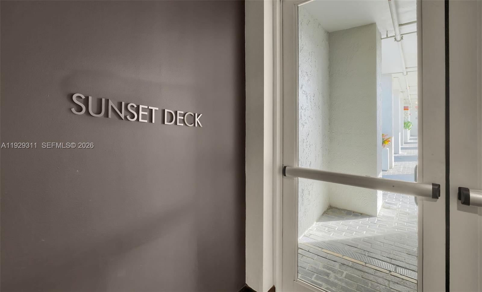 60 Southwest 13th Street, Unit 4607 Miami, FL 33130 - Photo 30 of 39 a view of a hallway