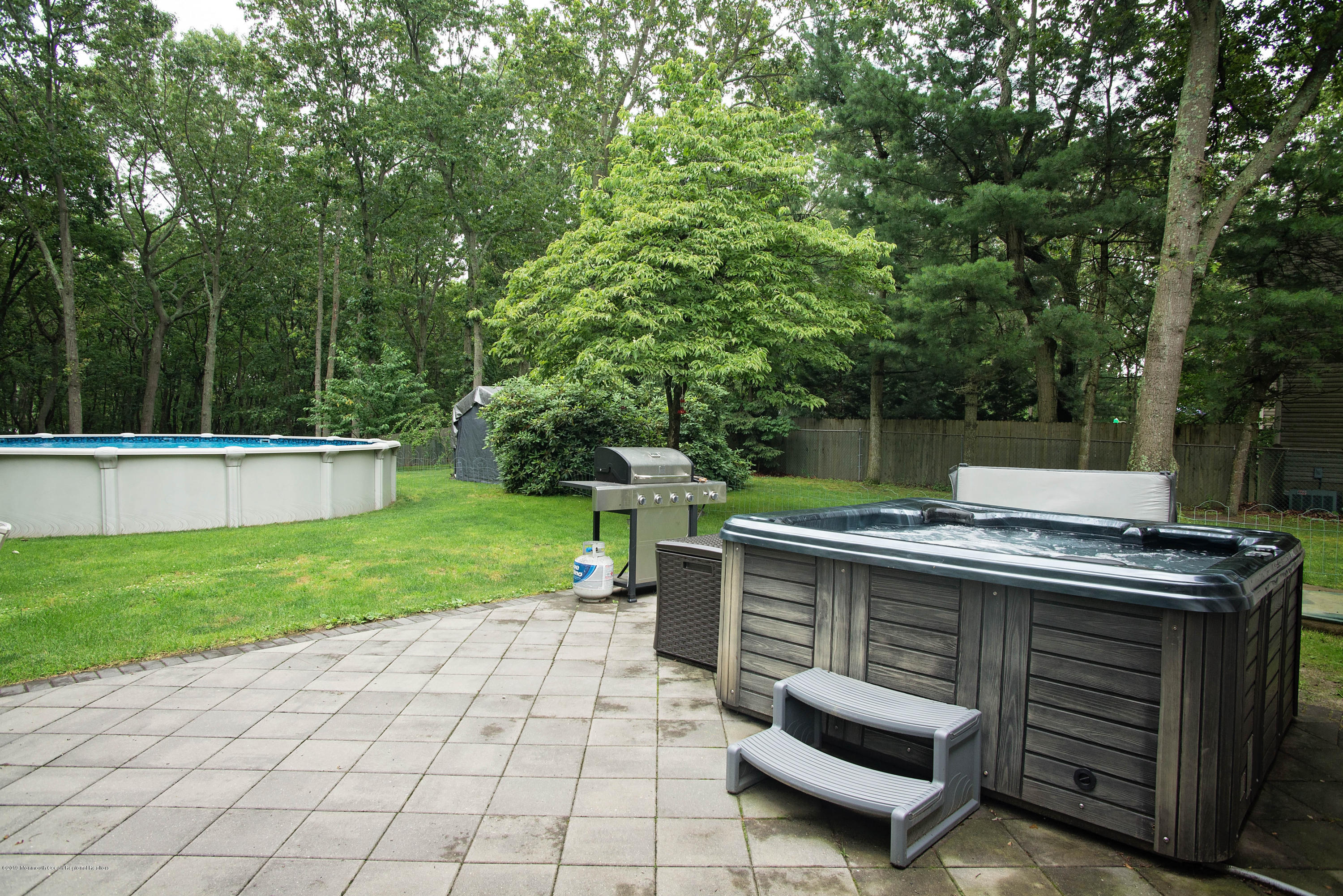 123 South New Prospect Road Jackson, NJ 08527 - Photo 14 of 18 _RMJ7493 hot tub