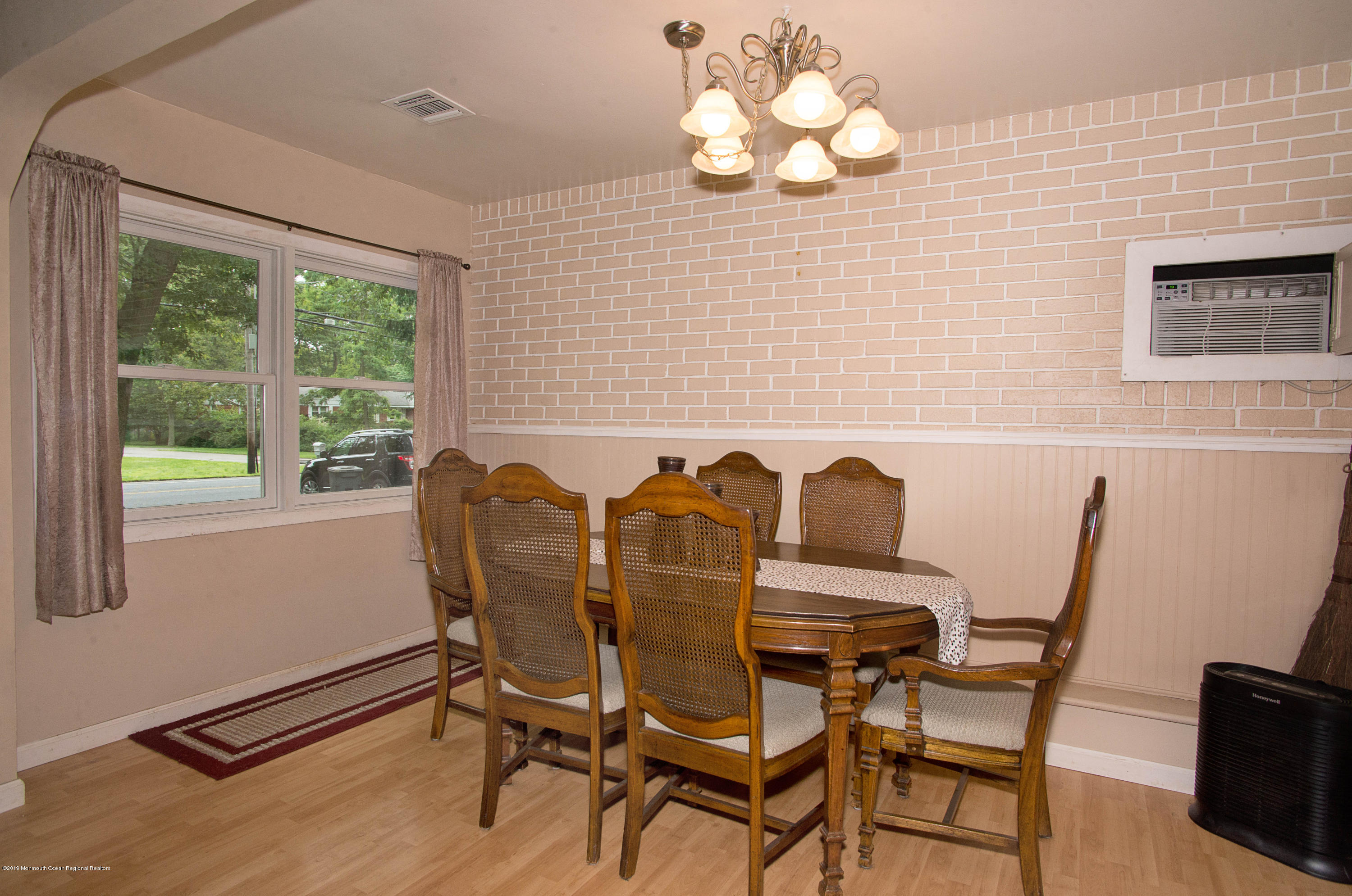 123 South New Prospect Road Jackson, NJ 08527 - Photo 8 of 18 _RMJ7509 dining room