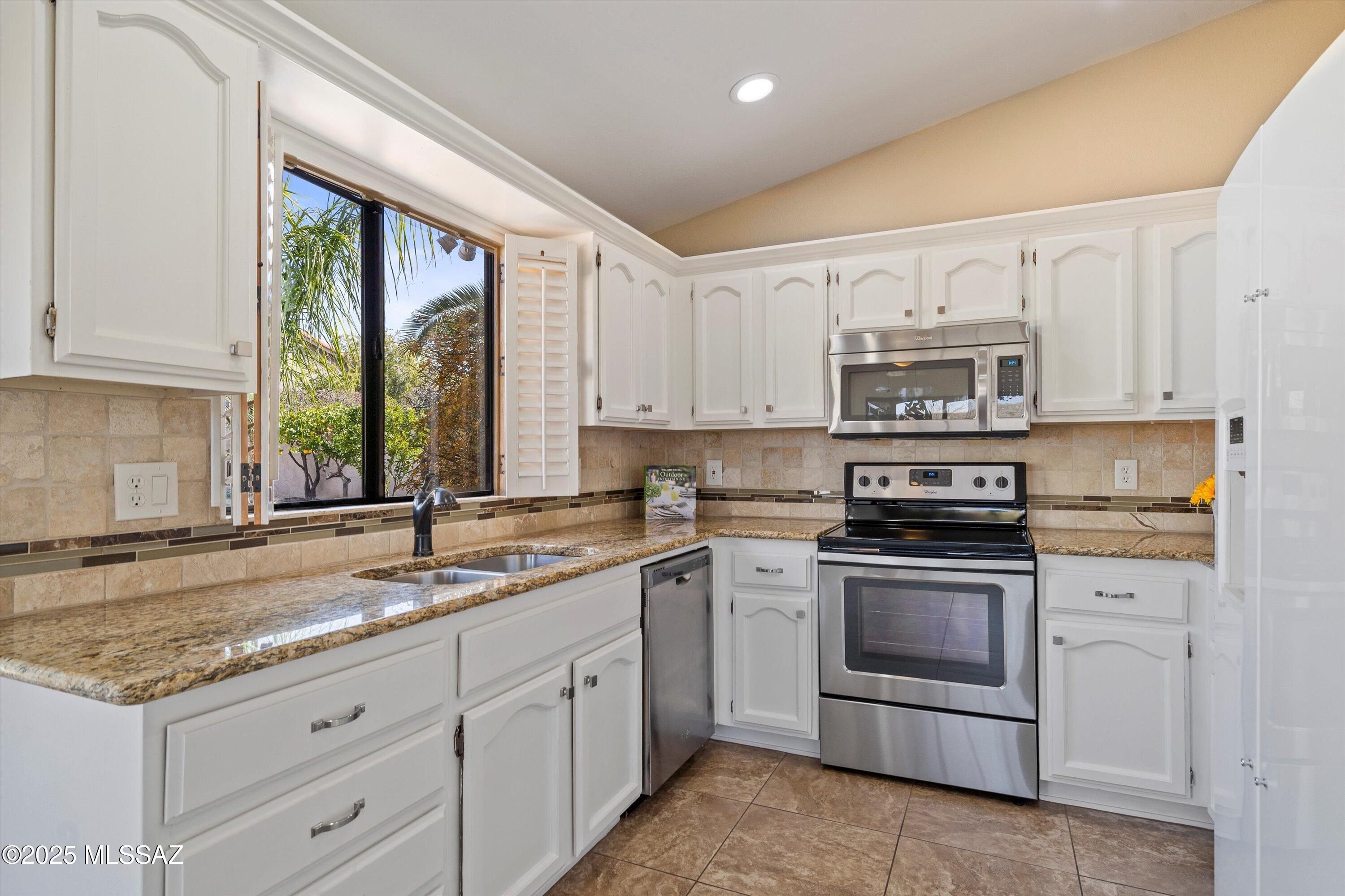 36955 South Highland Ridge Court Tucson, AZ 85739 - Photo 17 of 49