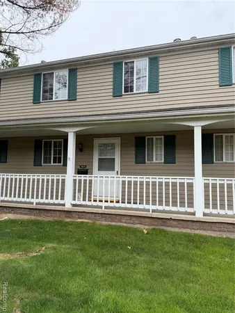 $139,900 | 1624 Peppertree Lane, Unit 12, Lansing, MI 48912