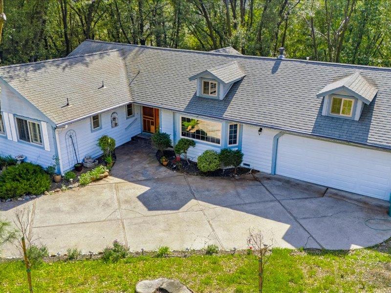 15444 Nancy Way Grass Valley, CA 95949 - Photo 3 of 52