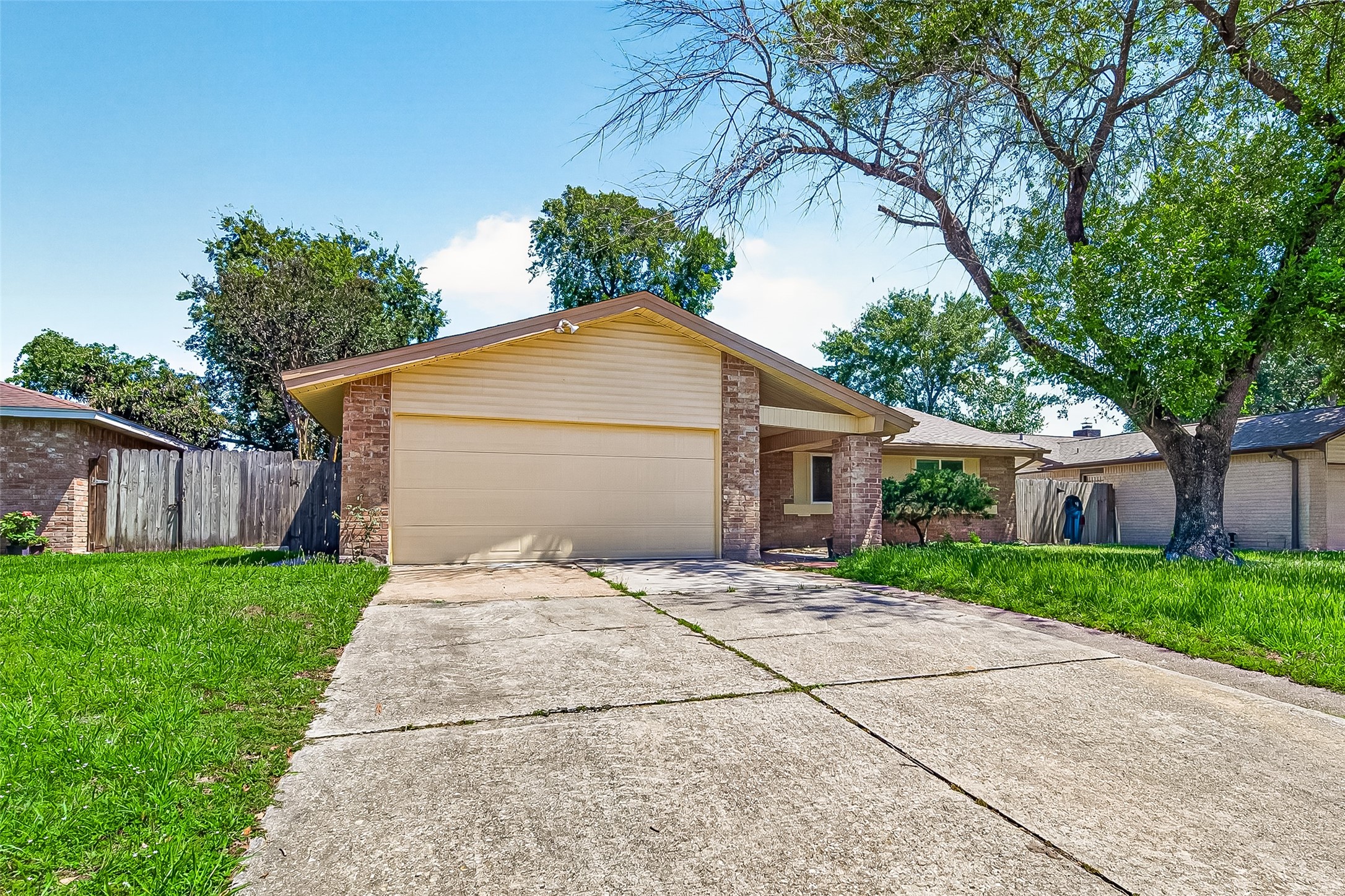 8306 Wayward Road Houston, TX 77064 - Photo 2 of 49