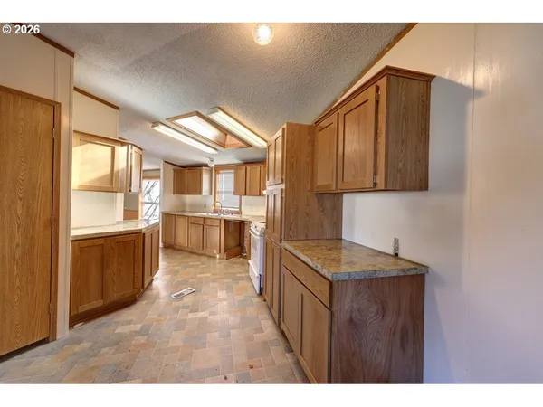 $299,999 | 1009 King Salmon Place, Hammond, OR 97121