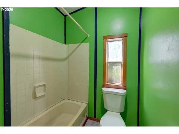 $299,999 | 1009 King Salmon Place, Hammond, OR 97121