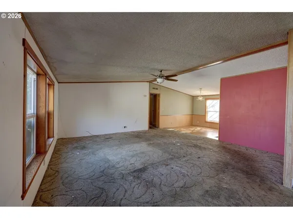 $299,999 | 1009 King Salmon Place, Hammond, OR 97121